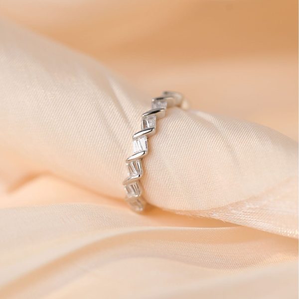Retro Old Crafting Women's S925 Sterling Silver Ring All-Match Hip-Hop Jewelry Hollow Internet Red Winding Lab Diamond Ring - Image 3